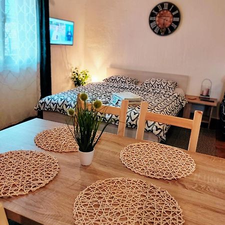 Studio Apartman Buteo 자스트레바르스코 외부 사진