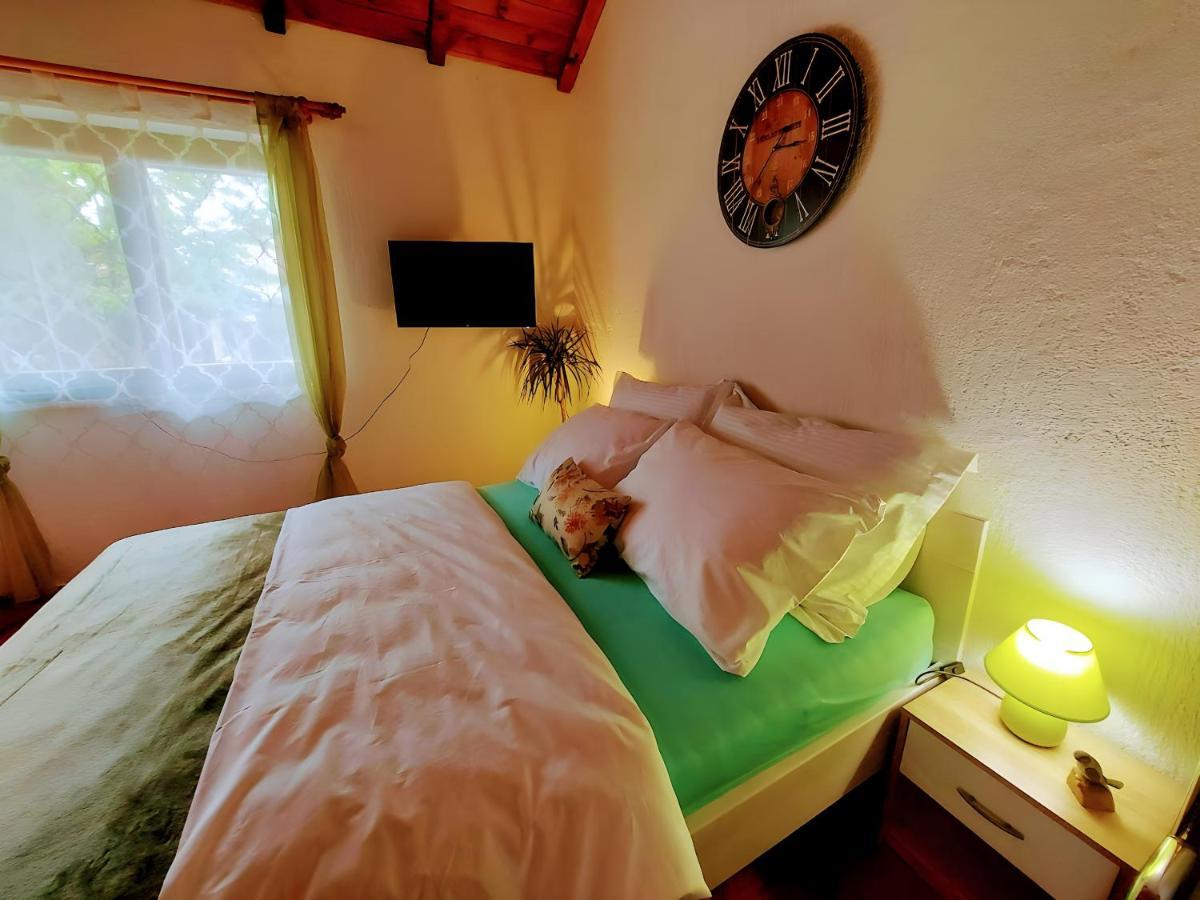 Studio Apartman Buteo 자스트레바르스코 외부 사진
