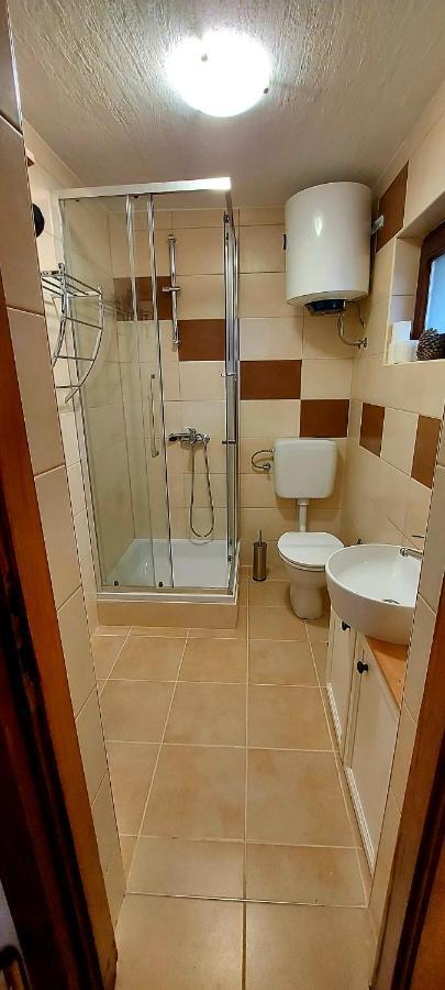 Studio Apartman Buteo 자스트레바르스코 외부 사진